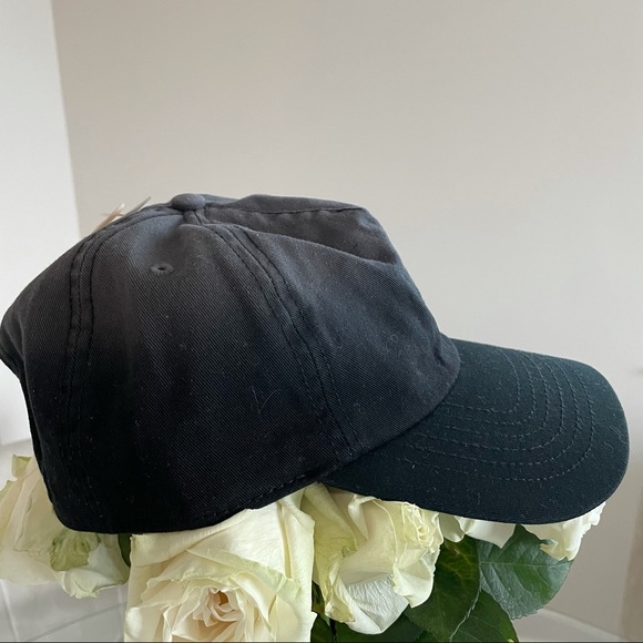 Levi’s Dip Dyed Baseball Hat - Picture 3 of 6